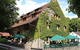 WASSERSTELZ Historisches Genusshotel&Restaurant am Rhein